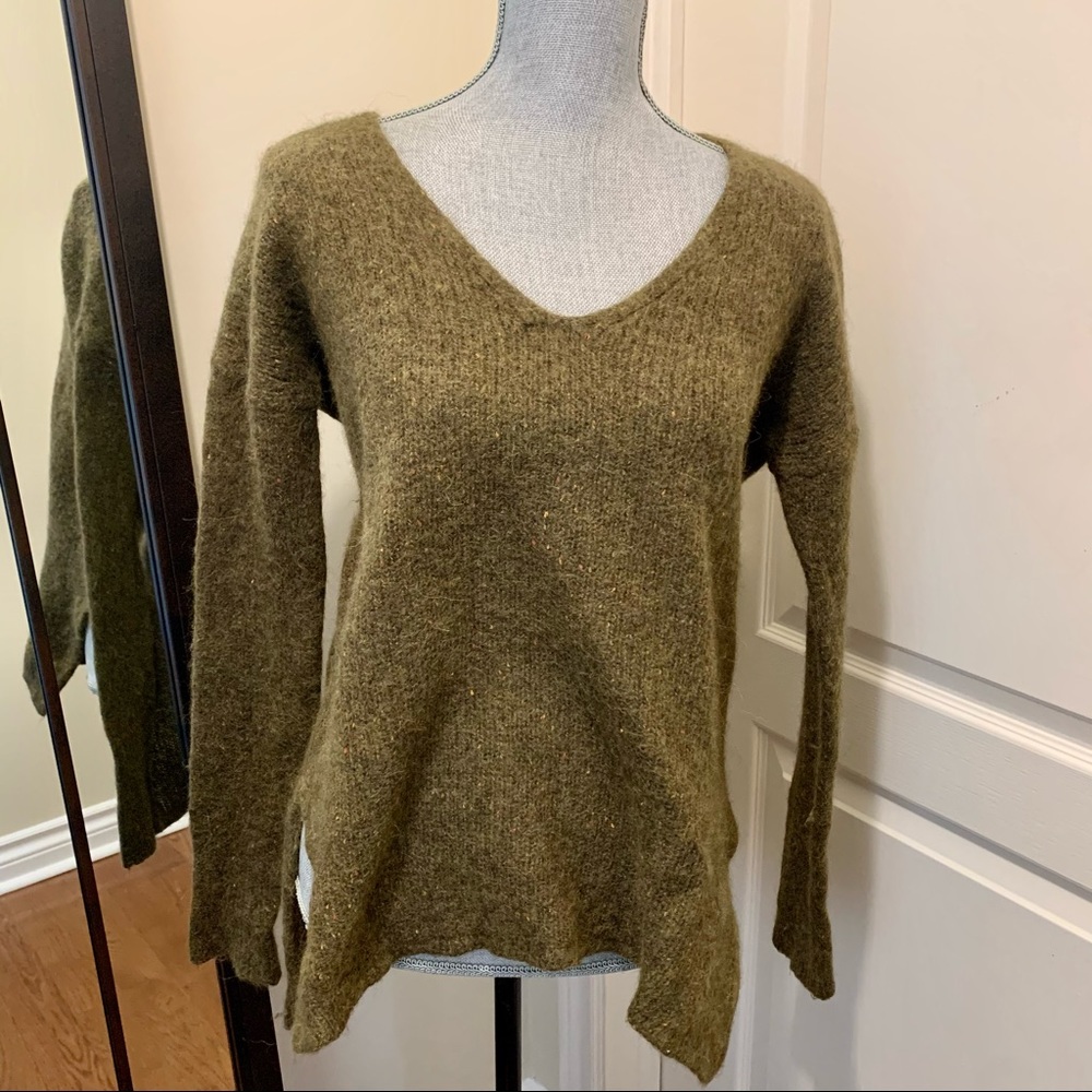 Aritzia Babaton alpaca wool moss green sweater soft